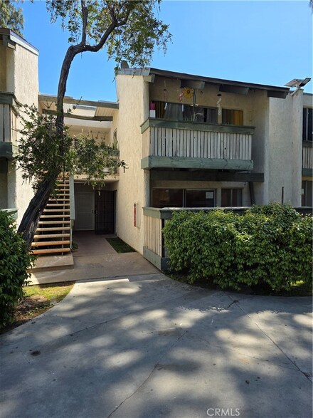 8601 International Ave Unit 104, Canoga Park, CA 91304