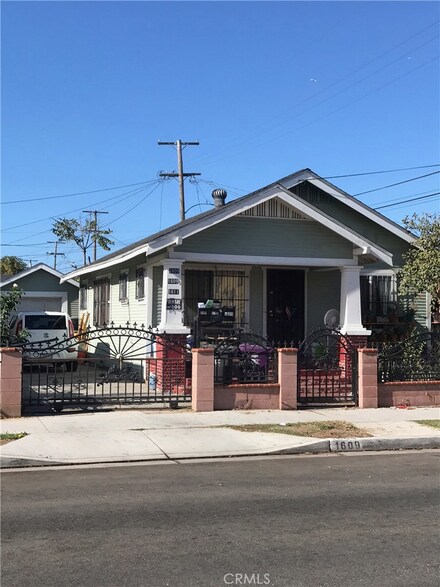 1609 Gundry Ave, Long Beach, CA 90813