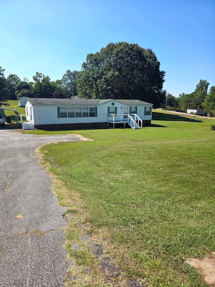 568 Quail Creek Rd, Inman, SC 29349