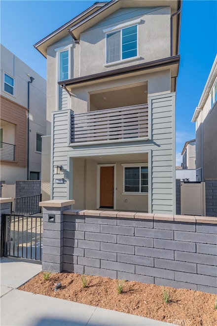 136 Ruby Rd, Ladera Ranch, CA 92694