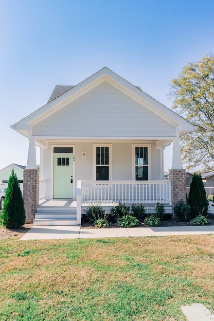 109 N Shephard St, Winchester, TN 37398