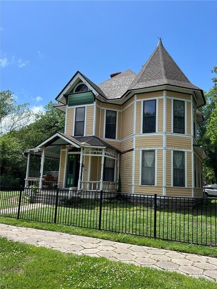 501 W Euclid St, Pittsburg, KS 66762
