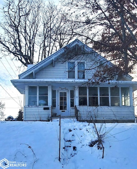 1003 6th St, Corning, IA 50841