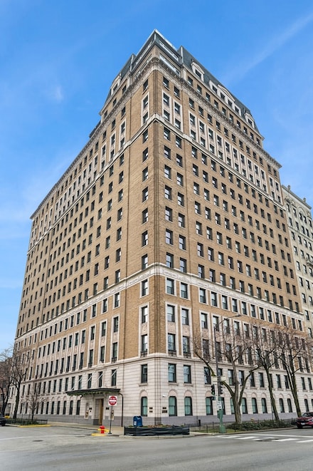 3500 N Lake Shore Dr Unit 12B, Chicago, IL 60657