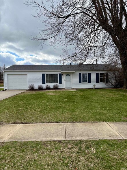 411 Devonshire Dr, Kokomo, IN 46901