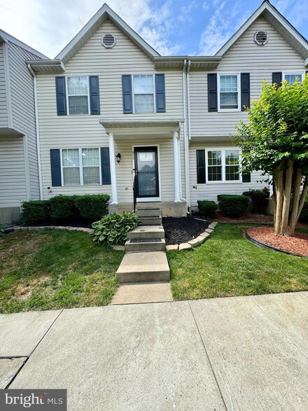 875 Nalley Rd, Hyattsville, MD 20785