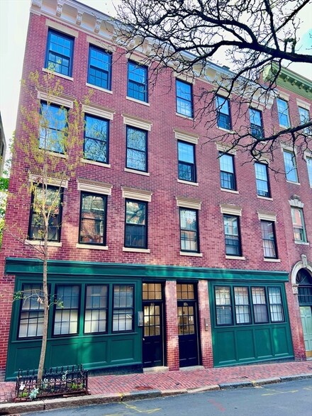 80 W Cedar St Unit 1, Boston, MA 02114