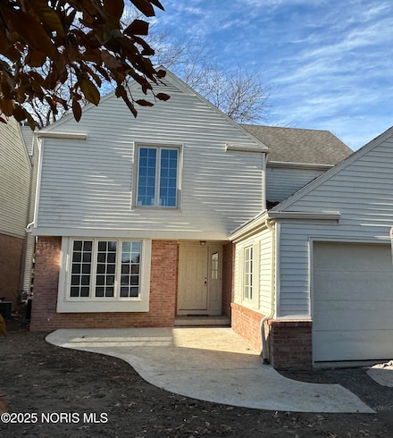 29249 Bates Rd, Perrysburg, OH 43551