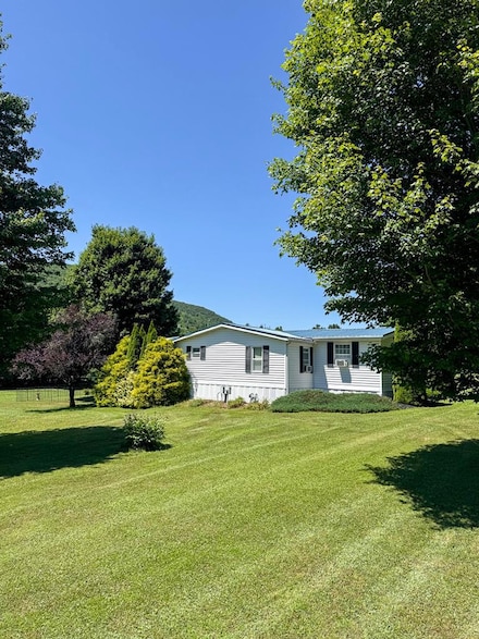 129 Mount Laurel Ln, Gaines, PA 16921