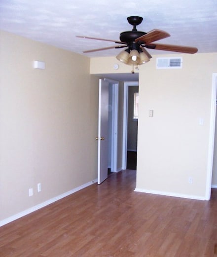 204 E 12th St, Dallas, TX 75203