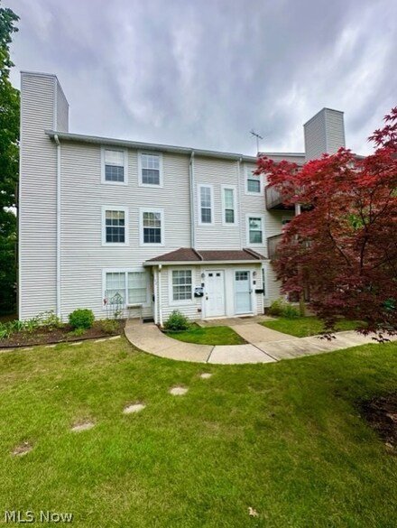 1203 W River Rd N Unit D2, Elyria, OH 44035