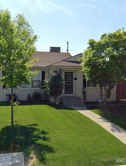 3016 Spruce St, Bakersfield, CA 93301