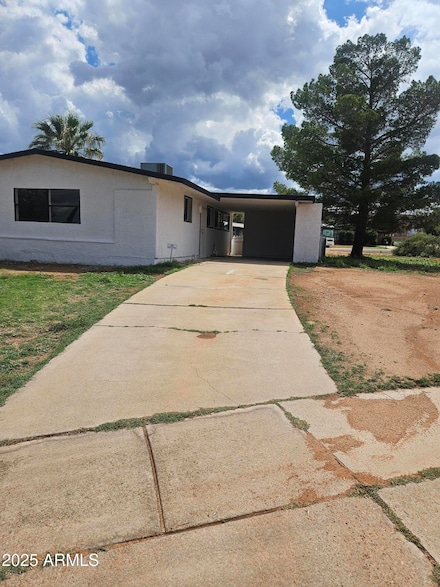 216 Tree Top Ave, Sierra Vista, AZ 85635