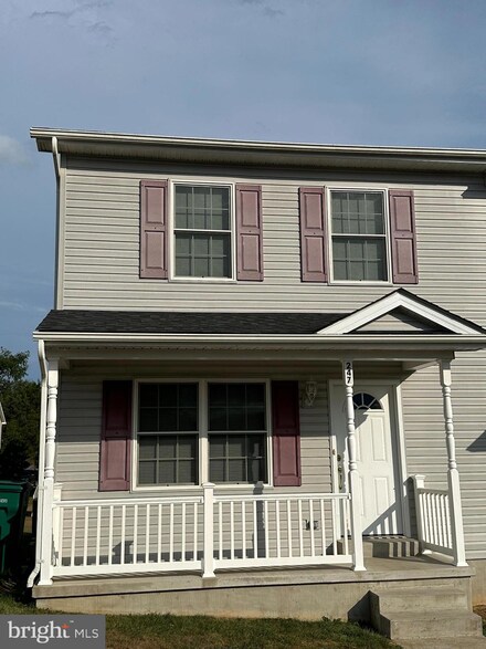 247 Sixth St, Luray, VA 22835
