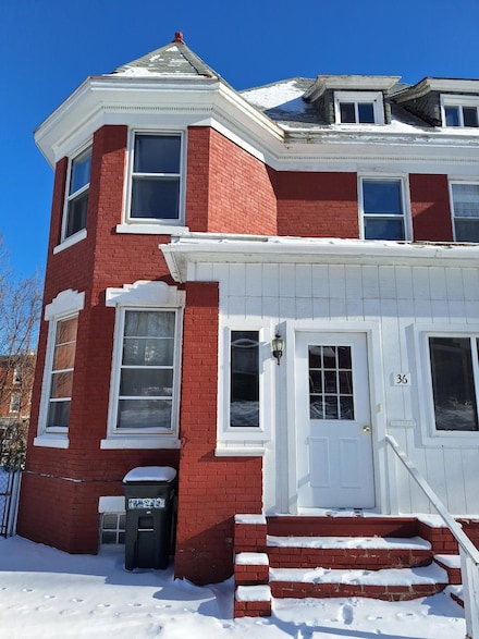 36 Erchles St, Rumford, ME 04276