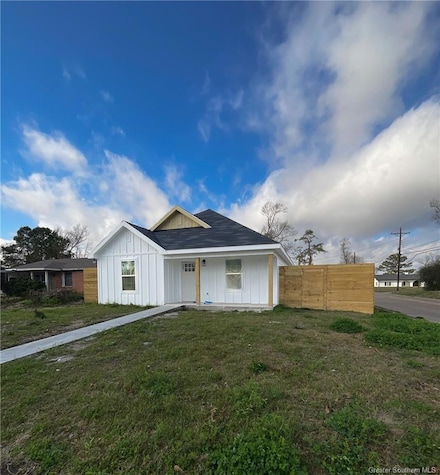 915 W 18th St, Lake Charles, LA 70601