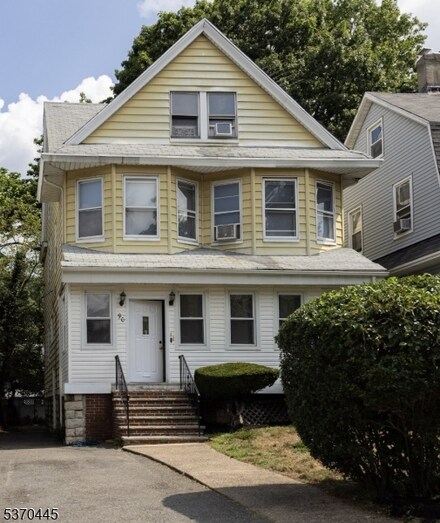 90 Burchard Ave, East Orange, NJ 07017