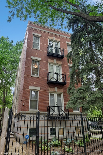 1048 W Lill Ave Unit 2, Chicago, IL 60614