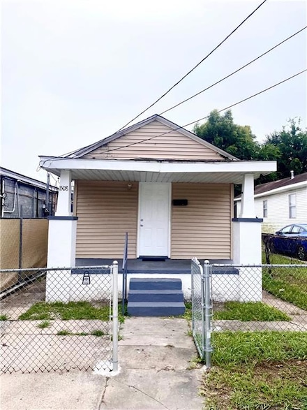 1508 Hancock St, Gretna, LA 70053