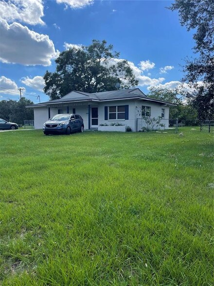 1306 Lakewood Dr, Brandon, FL 33510