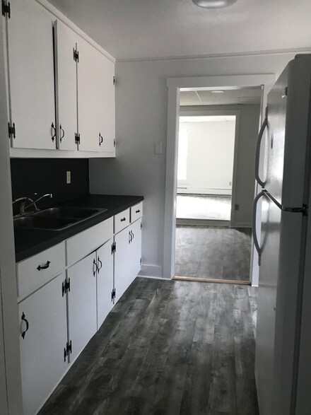 1531 Maple St, Hartford, VT 05001