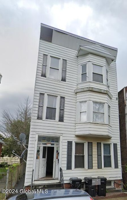 503 1st St, Troy, NY 12180