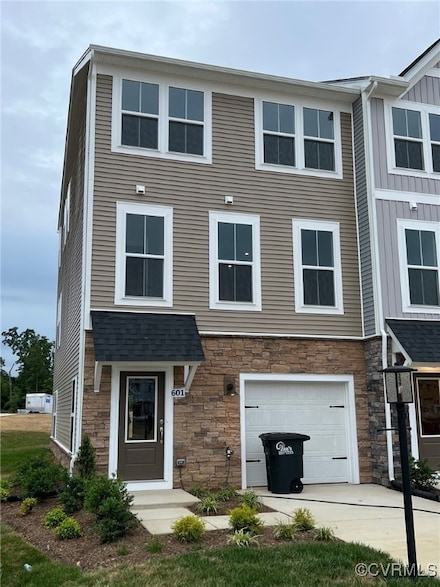 601 Eking Green Dr, Glen Allen, VA 23060