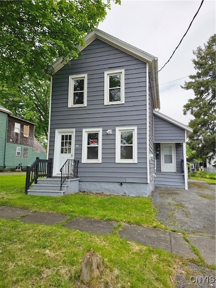 11 Bryant St, Utica, NY 13502