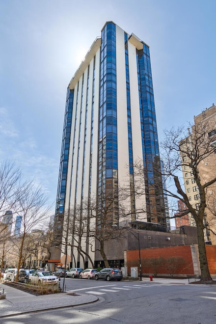 1310 N Ritchie Ct Unit 27B, Chicago, IL 60610