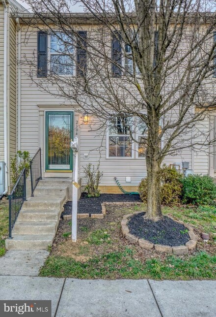 2104 Amber Way, Windsor Mill, MD 21244