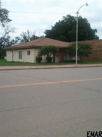 116 E Broadway St, Pond Creek, OK 73766