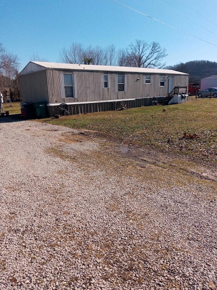 404 Ora Mines Rd, Owingsville, KY 40360