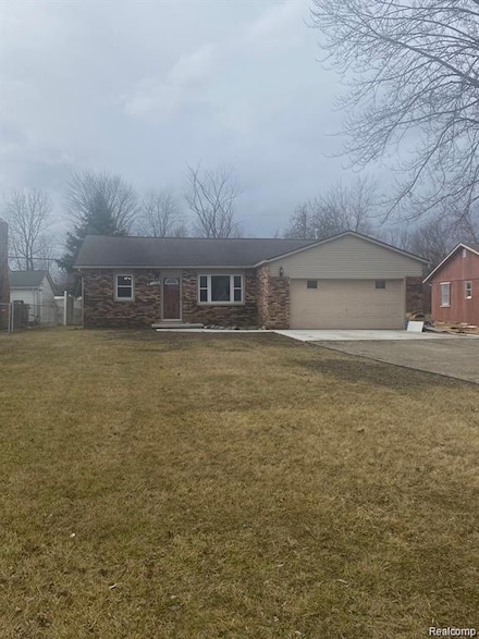 32198 Truman Rd, Rockwood, MI 48173