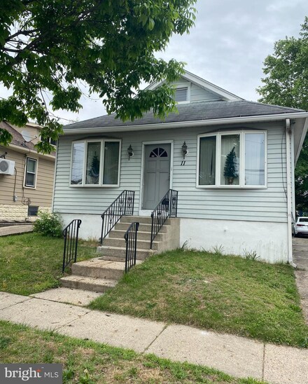 11 N Stinson Ave, Gloucester City, NJ 08030