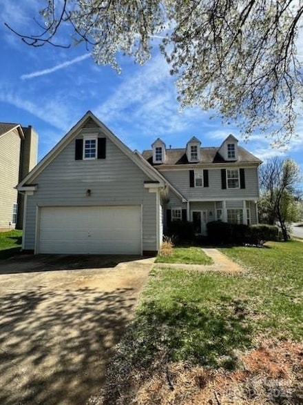 8817 Elkins Park Dr, Matthews, NC 28105