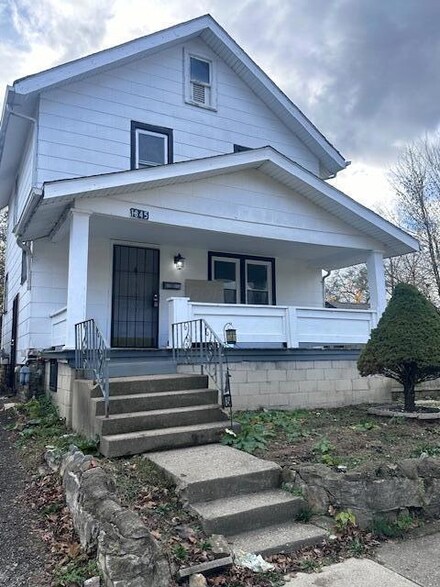 1845 Aberdeen Ave, Columbus, OH 43211
