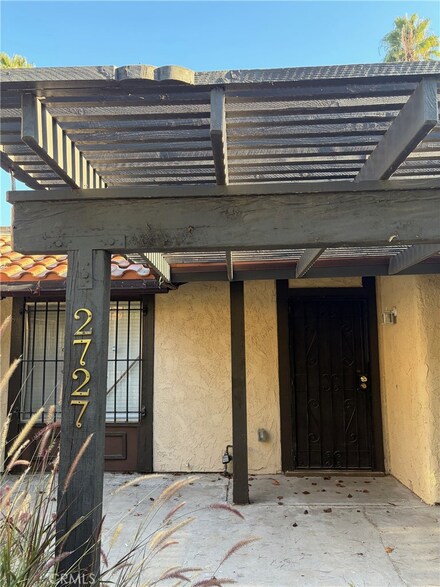 2727 Tropicana Dr, Riverside, CA 92504