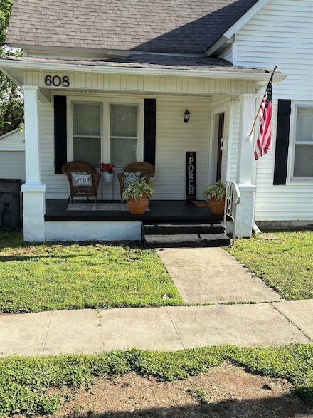 608 W Poplar St, Paragould, AR 72450