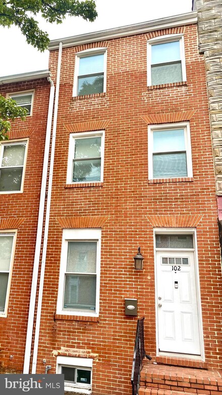 102 S Poppleton St, Baltimore, MD 21201