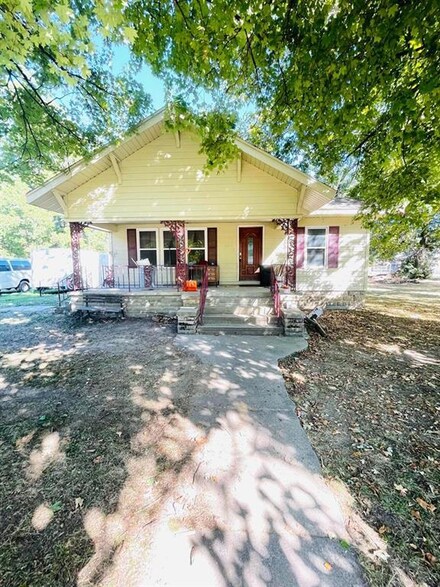 502 S Vermont N A, Cookson, KS 66725
