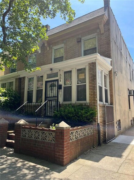 564 80th St, Brooklyn, NY 11209