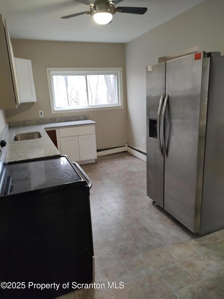 107 2nd St Unit 1st Flr, Olyphant, PA 18447