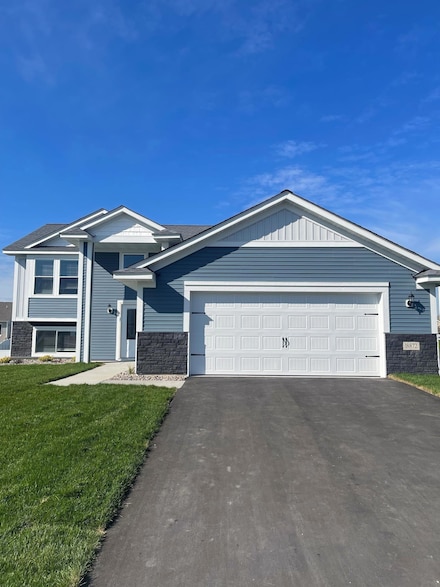 18761 Edison St NW, Elk River, MN 55330
