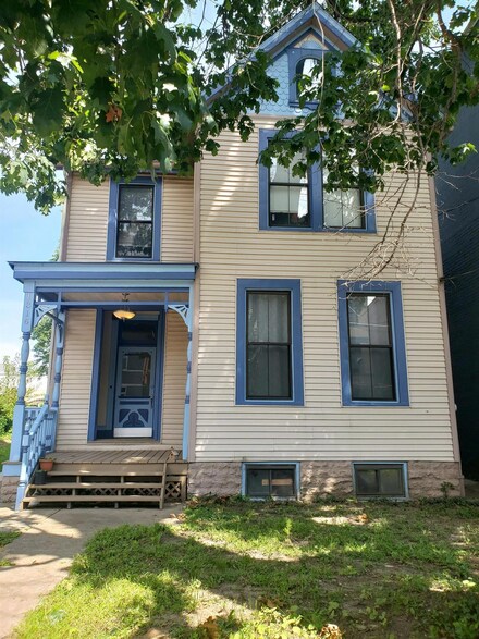 1316 Elam St, Cincinnati, OH 45225