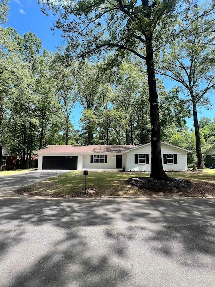 38 Indian Trail, Searcy, AR 72143
