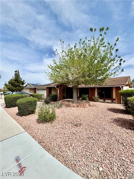 5268 Caspian Dr, Las Vegas, NV 89118