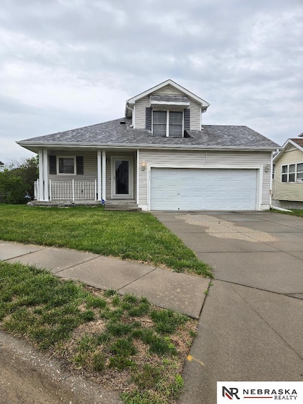 4555 Meredith Ave, Omaha, NE 68104