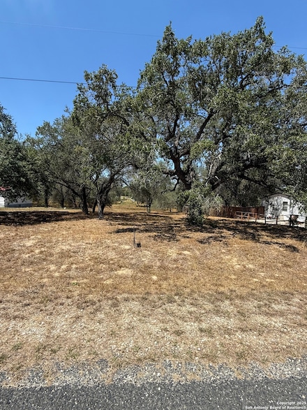 22815 Grand Spring Dr, Sandy Oaks, TX 78112