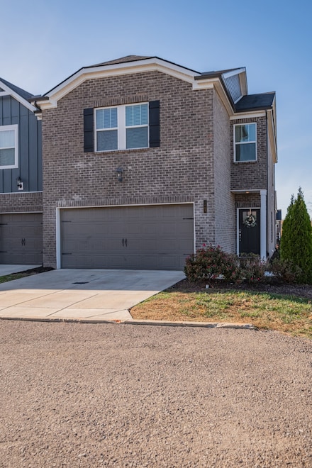 2007 Chaucer Ct, Lebanon, TN 37087