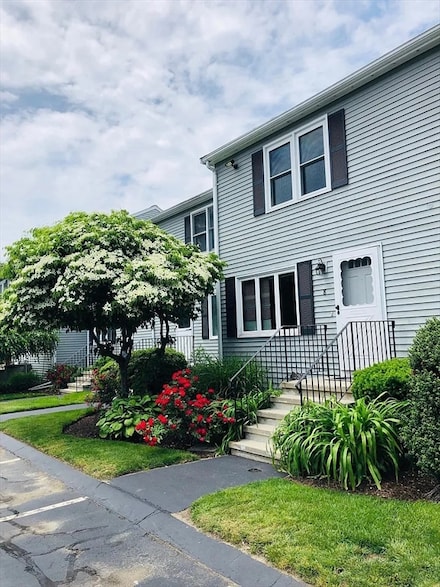 220 Park St Unit 8, North Attleboro, MA 02760
